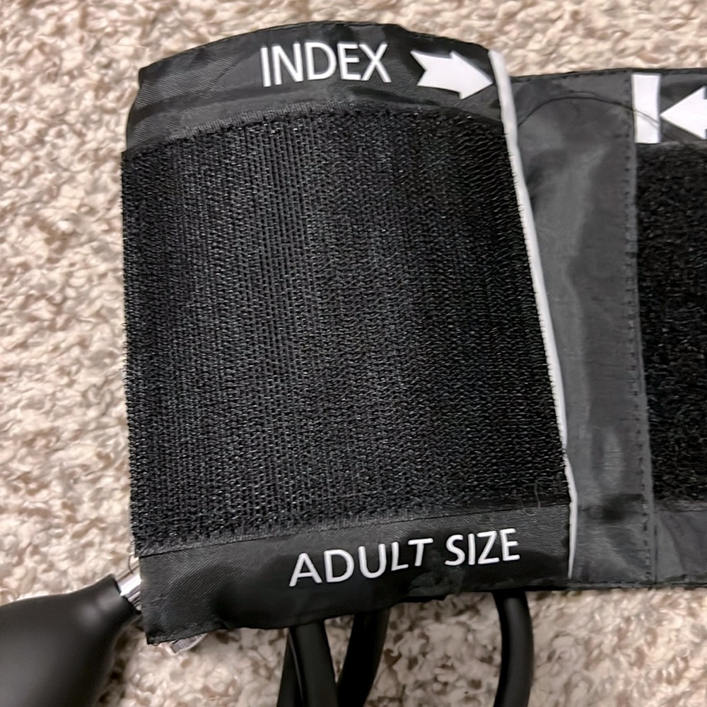 NIB 🩺🫀 BASIC ANEROID ADULT MEDICAL SPHYGMOMANOMETER BLOOD PRESSURE CUFF w/BAG - Picture 9 of 12